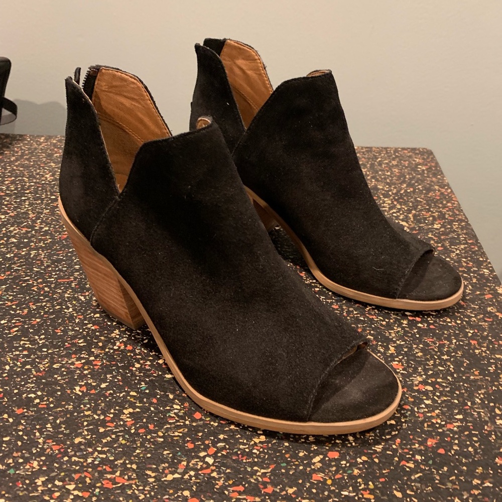 Susina Carina Suede Peep Toe Bootie